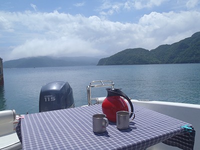 船上クルーズカフェ