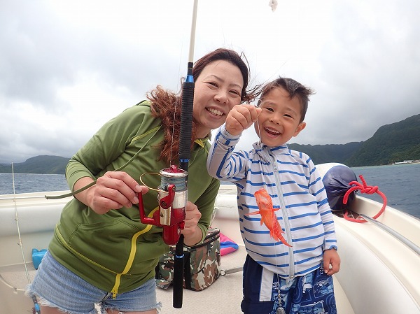 石垣島より奥西表貸切ボートチャーターシュノーケリング＆釣りツアー