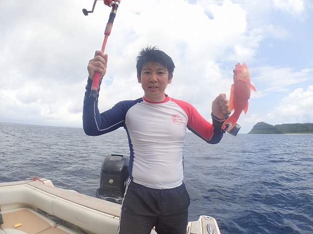 小浜島や竹富島や石垣島より西表島貸切ボートチャーターシュノーケリング釣りツアー