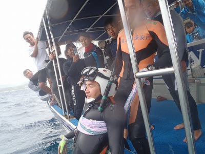 溺者引き上げ訓練