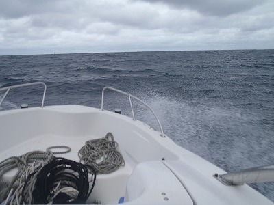 台風の影響か高波の西表島