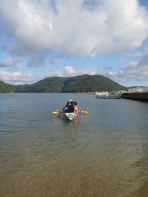 左右合わせて漕ぎます