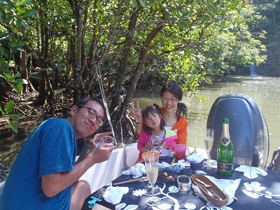 西表島のプライベートツアーならメラマウリゾート